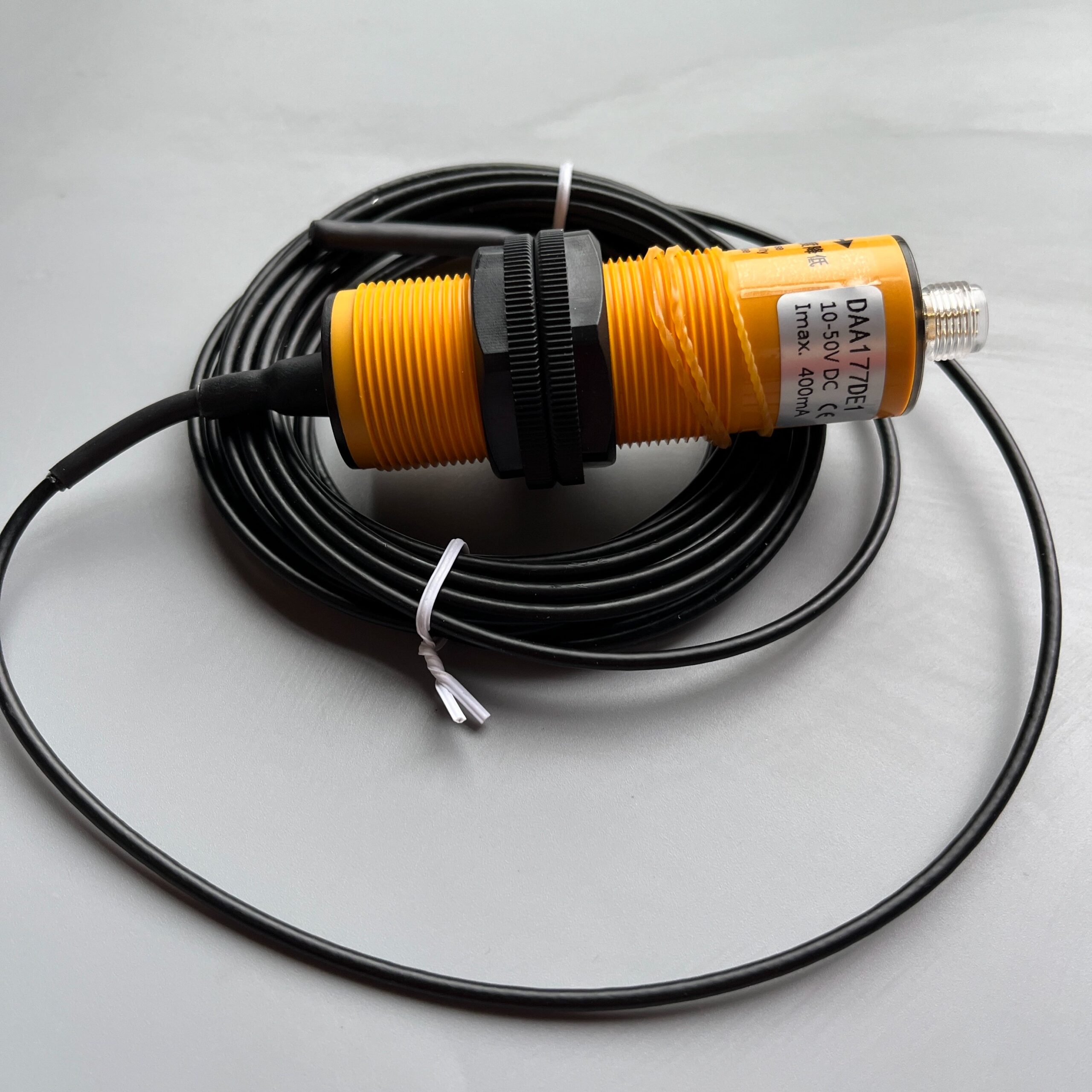 Датчик запуска эскалатора 10-50V DC DAA177DE1, Otis